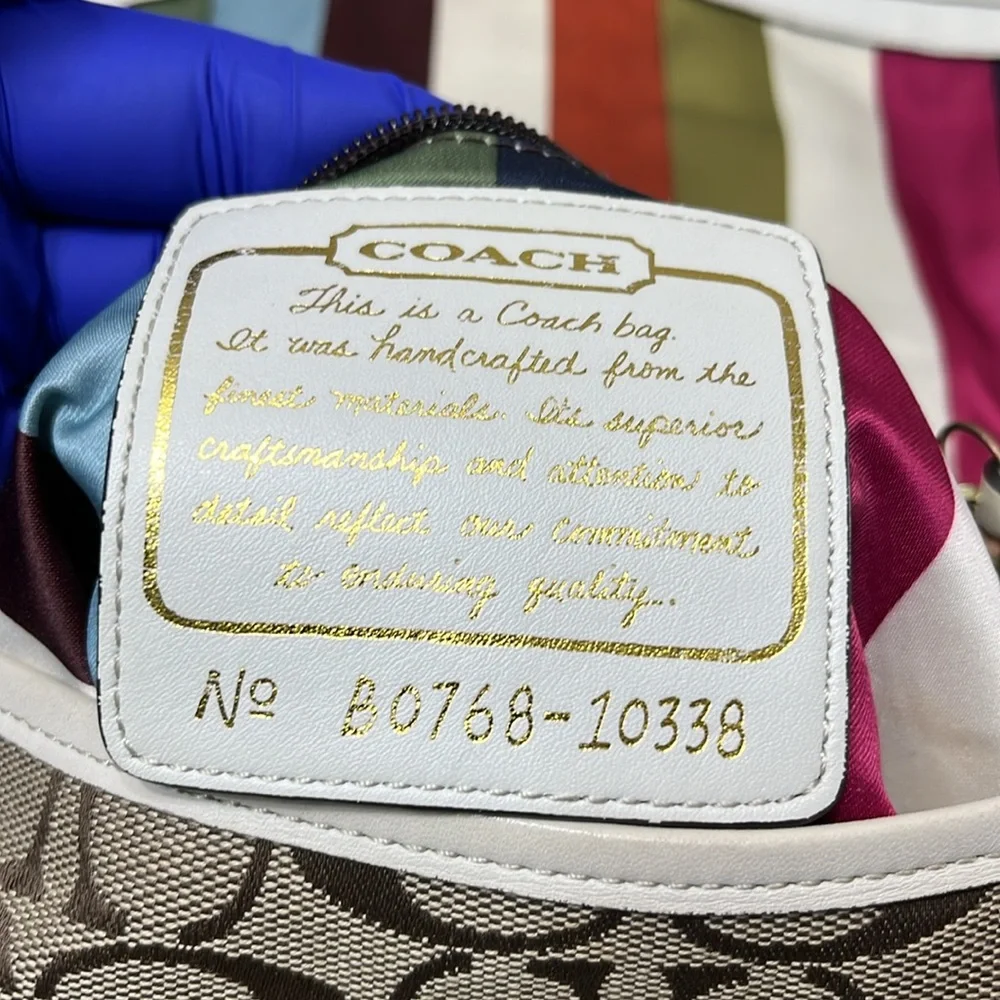 Coach Ltd Ed 65th Legacy White Khaki Sig C Rare and Very Clean. - Picture 15 of 16